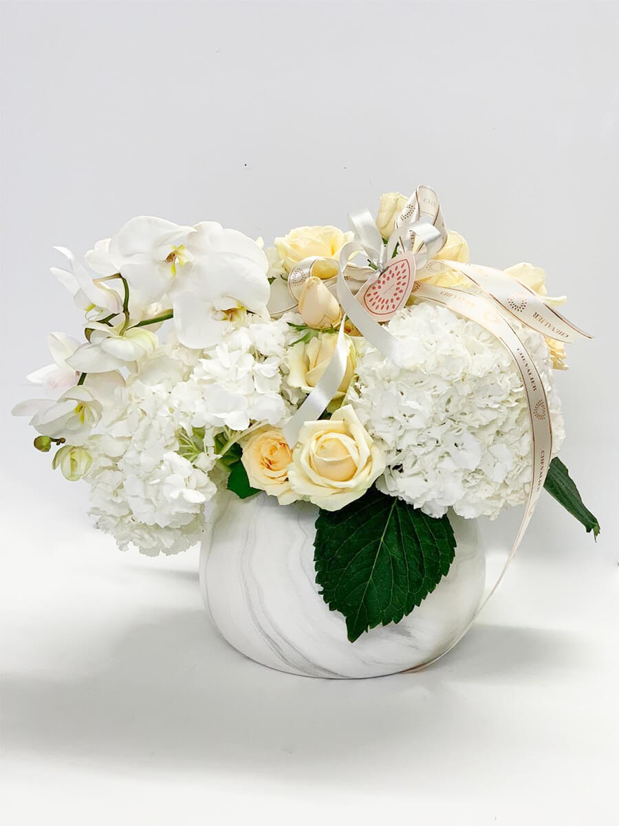 אגרטל שיש לבן